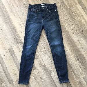 Good American Good Legs Jeans Size 28